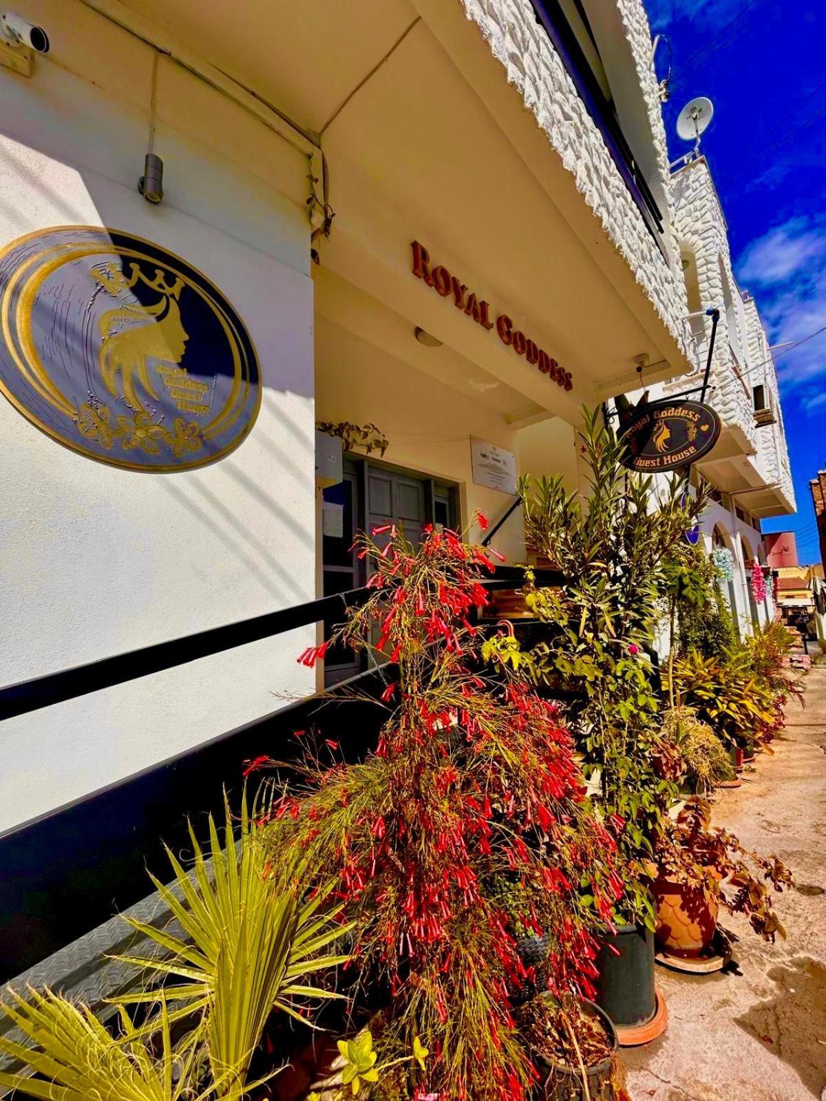פמגוסטה Royal Goddess Guest House, Walled City מראה חיצוני תמונה