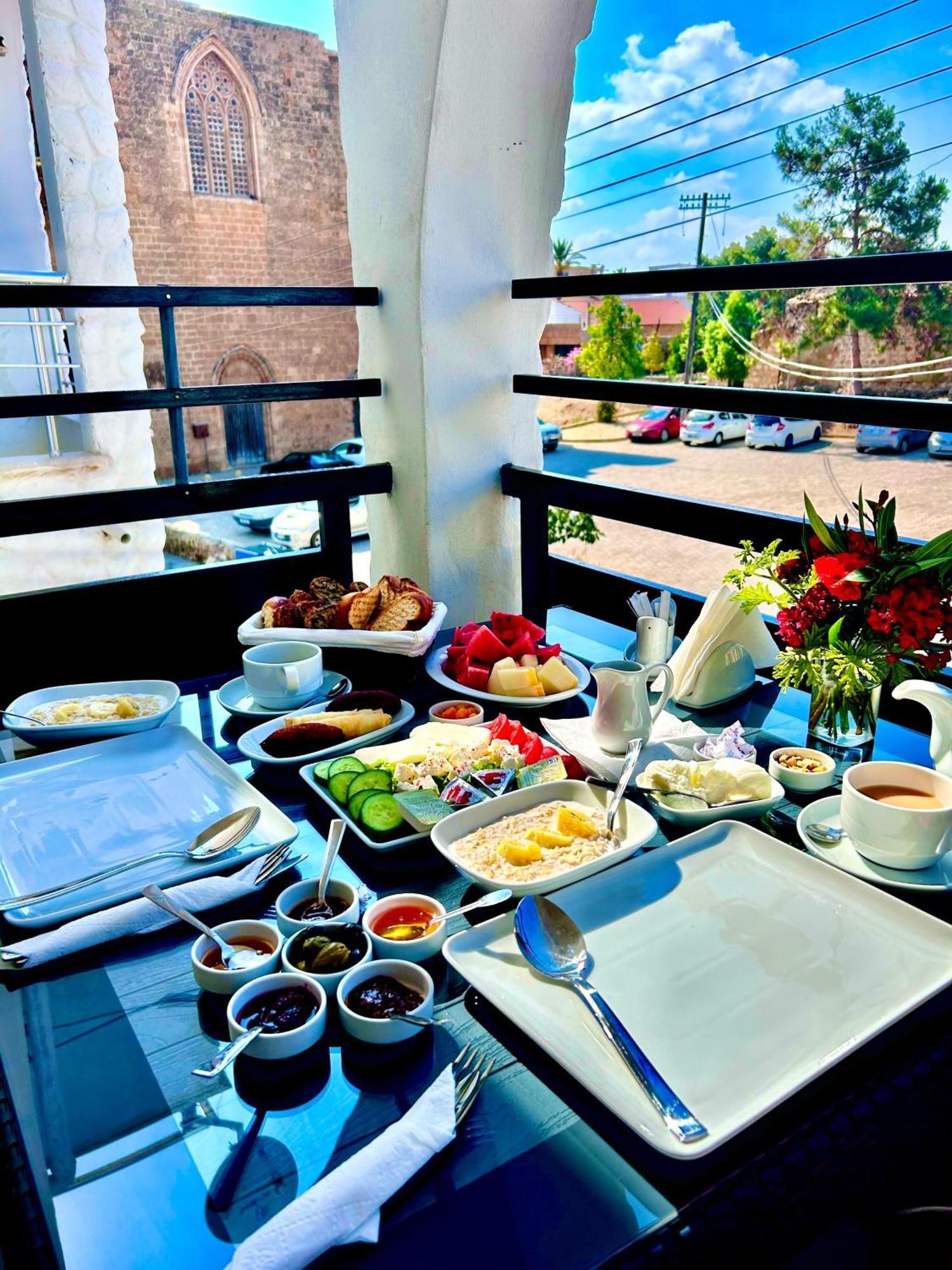 פמגוסטה Royal Goddess Guest House, Walled City מראה חיצוני תמונה